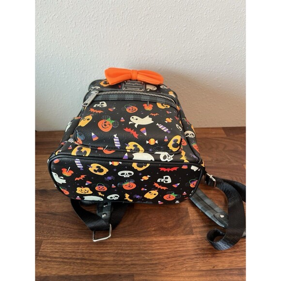 Disney Parks Loungefly Minnie Mouse Halloween Treats Mini Backpack - Picture 7 of 7
